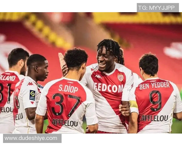 摩纳哥与里昂争夺法国杯荣耀精彩对决即将上演 摩纳哥与里昂争夺法国杯荣耀精彩对决即将上演