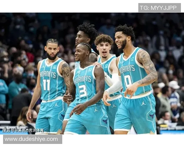 火箭队与黄蜂队历史交锋数据分析与战绩回顾 火箭队与黄蜂队历史交锋数据分析与战绩回顾