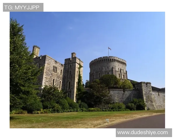 探索埃斯特旺的魅力与文化深度，揭示这座城市的独特风情与历史底蕴