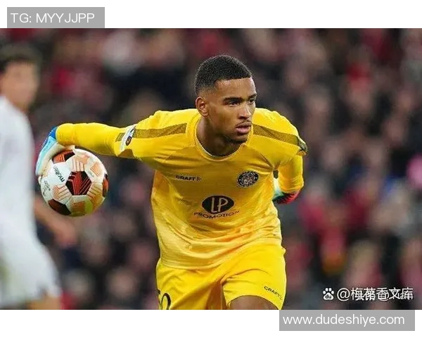 尤文图斯签下AC米兰后卫,力争提升防线实力 尤文图斯签下AC米兰后卫,力争提升防线实力